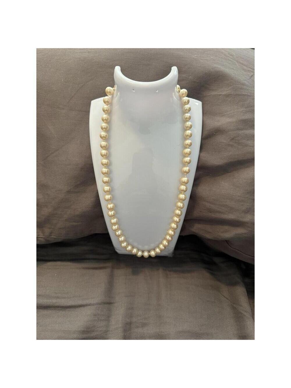 NECKLACE Faux Pearls Creamy Color 19” Long Very Pretty